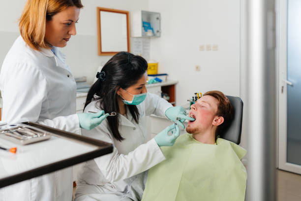 Best Emergency Dental Extractions in Kingsland, GA